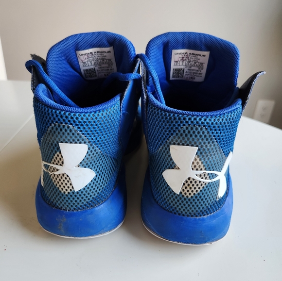 Kids Under Armour Sneakers - Picture 2 of 6